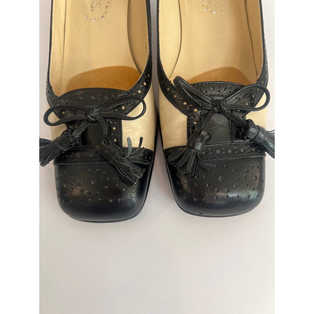 Aerosoles Suitn Tie high heel tassel
pumps cream black size 7 1/2 - Picture 4 of 14